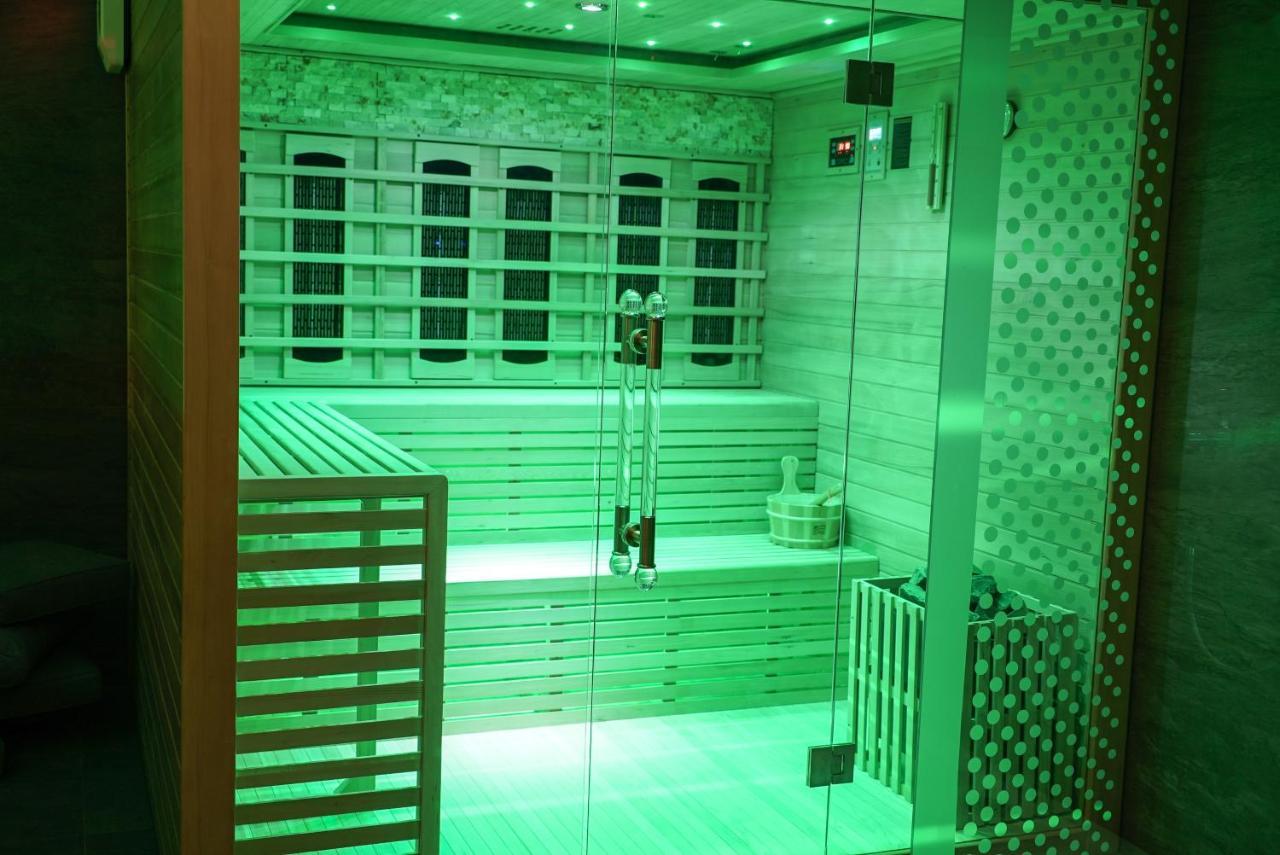 Moravany nad Váhom Luxury Villa מראה חיצוני תמונה
