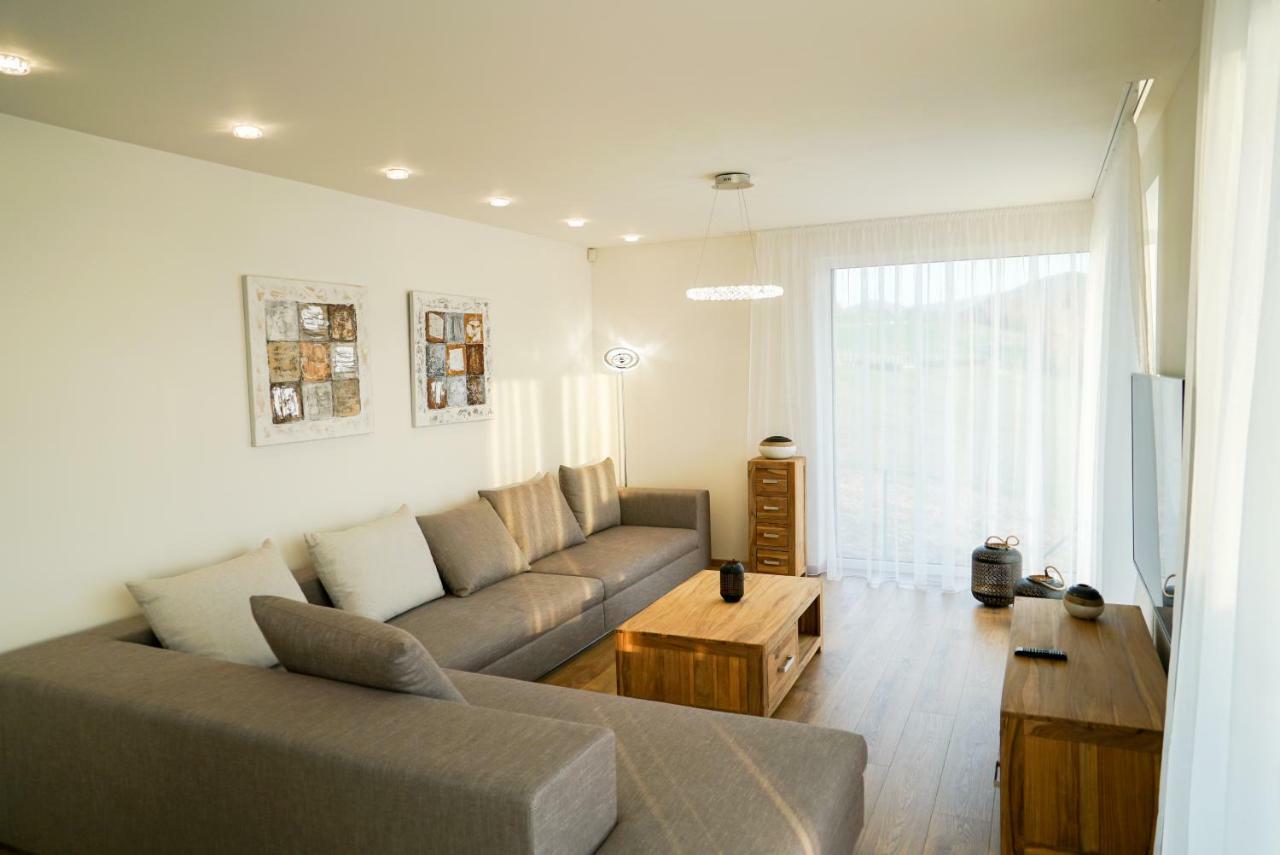 Moravany nad Váhom Luxury Villa מראה חיצוני תמונה