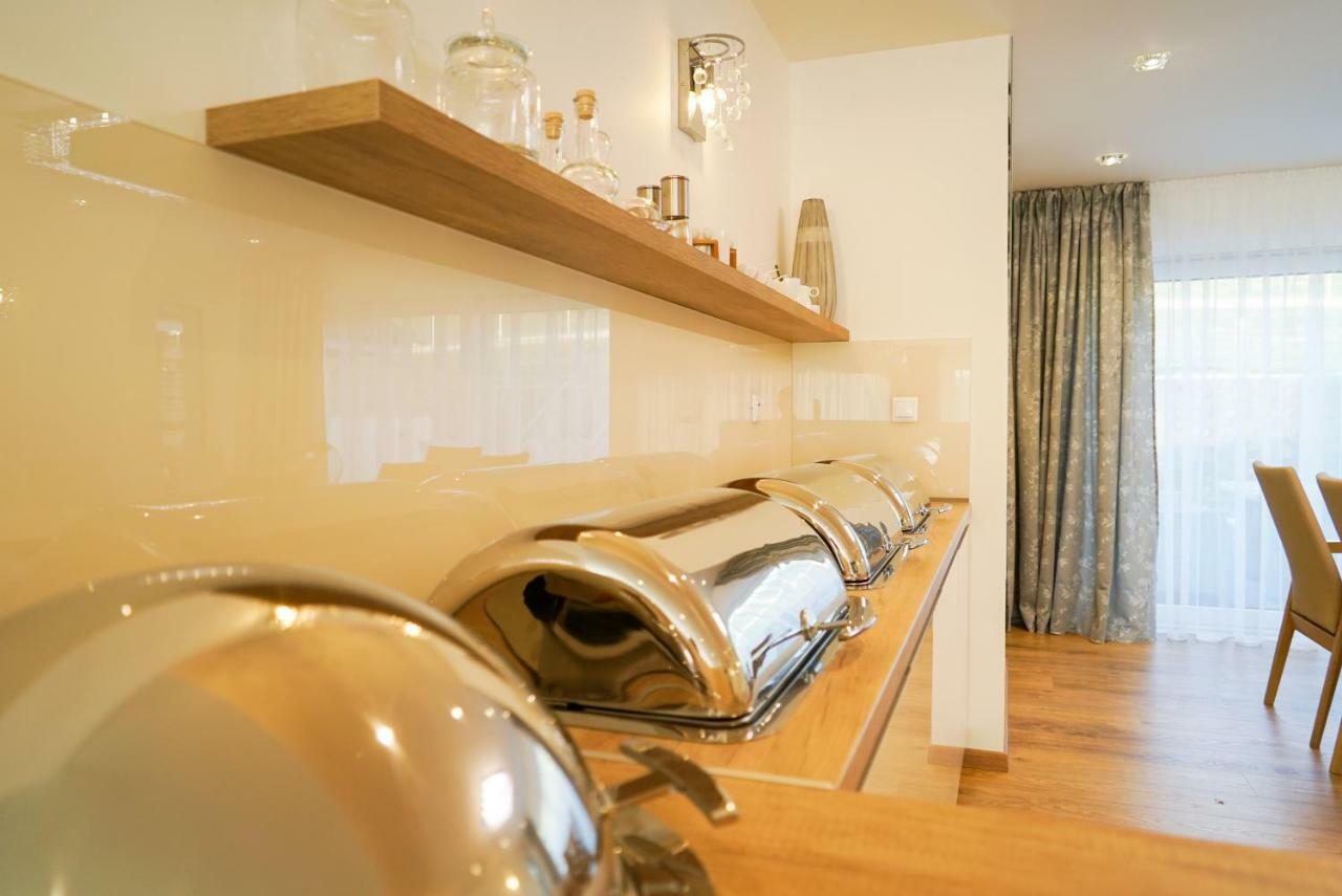 Moravany nad Váhom Luxury Villa מראה חיצוני תמונה